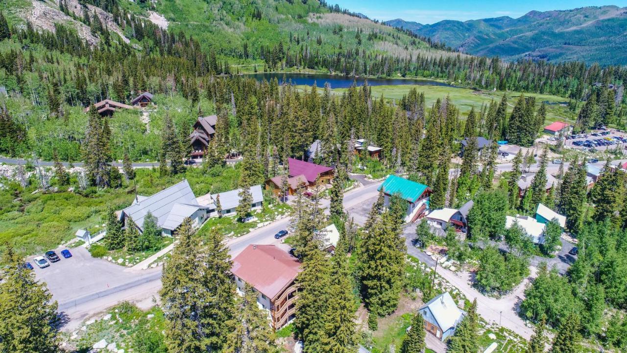 Powder Hound 1 Bedroom Brighton Chalet Екстериор снимка