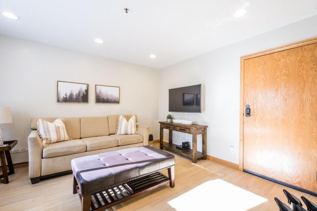 Powder Hound 1 Bedroom Brighton Chalet Екстериор снимка