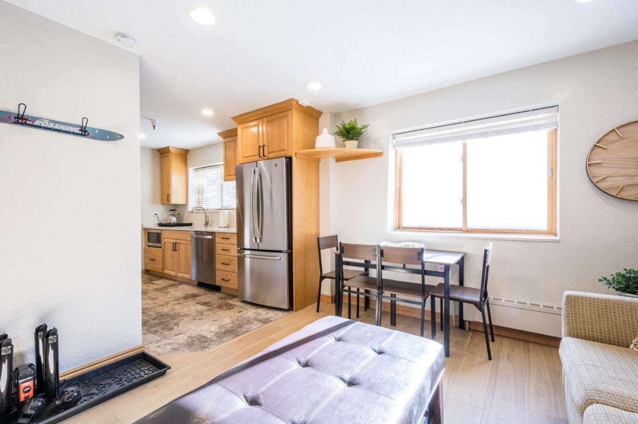 Powder Hound 1 Bedroom Brighton Chalet Екстериор снимка